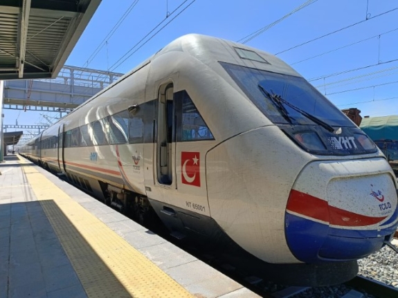 Edirne-İstanbul Hızlı Tren Hattında Büyük Müjde: Yolculuk 1,5 Saate Düşüyor!