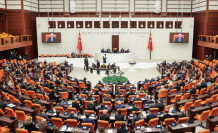 TBMM'de Bu Hafta Trafik ve Sosyal Haklar Mesaisi: Ceza Yağmuru ve Doğum İzni Müjdesi!