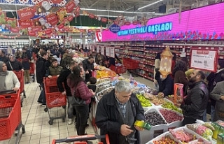 Zincir Marketten Bayram Öncesi %50 İndirim!