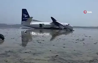 Yolcu Uçağı Hint Okyanusu'na İndi!