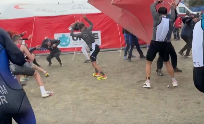 Salda Duatlonu’nda Dev Fırtına: Çadır ve Bariyerler Havada Uçuştu!